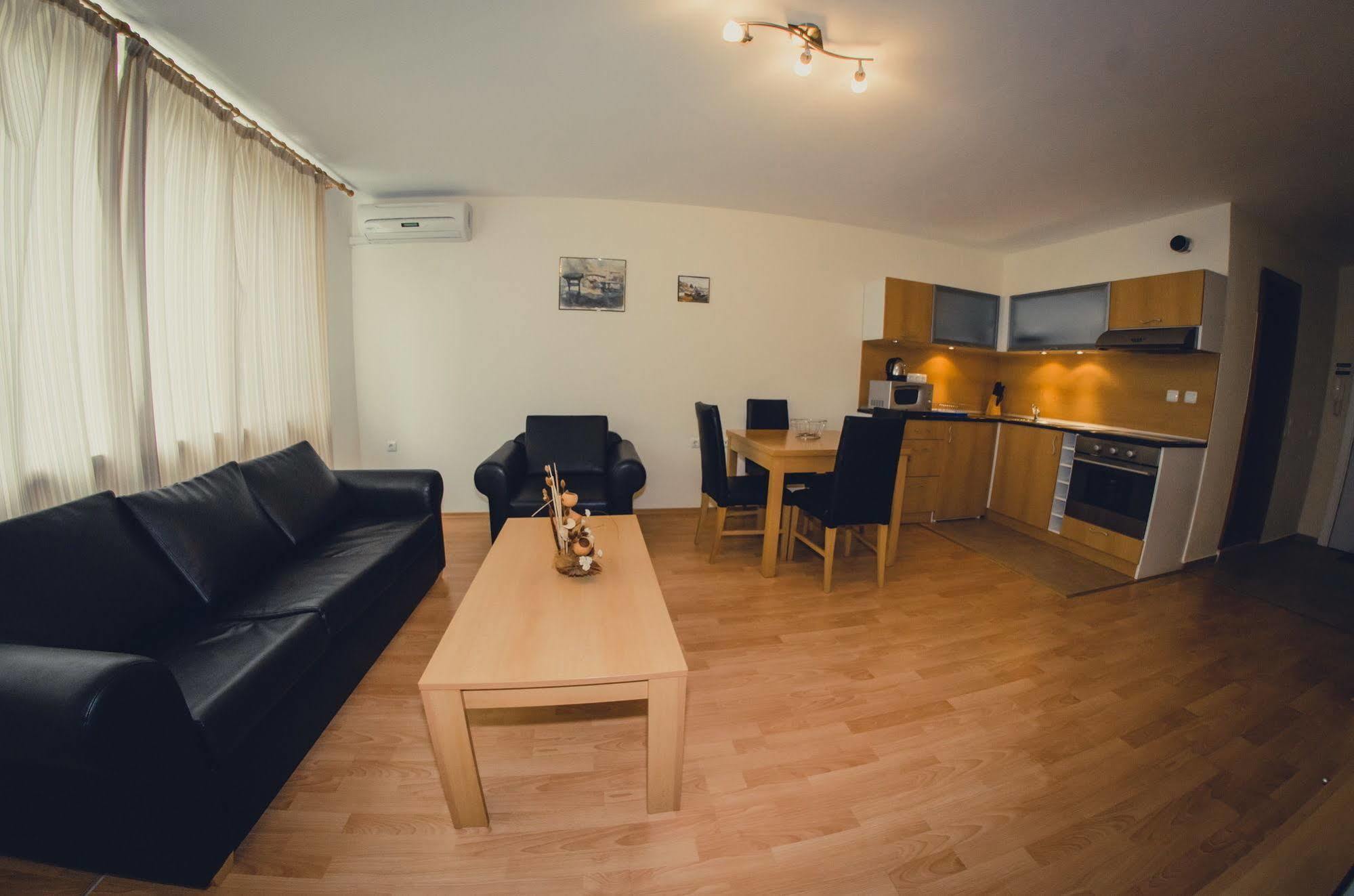 Holiday Fort Golf Club Sunny Beach Esterno foto