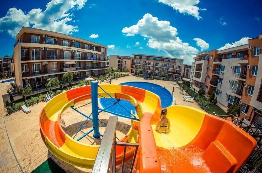 Holiday Fort Golf Club Sunny Beach Esterno foto