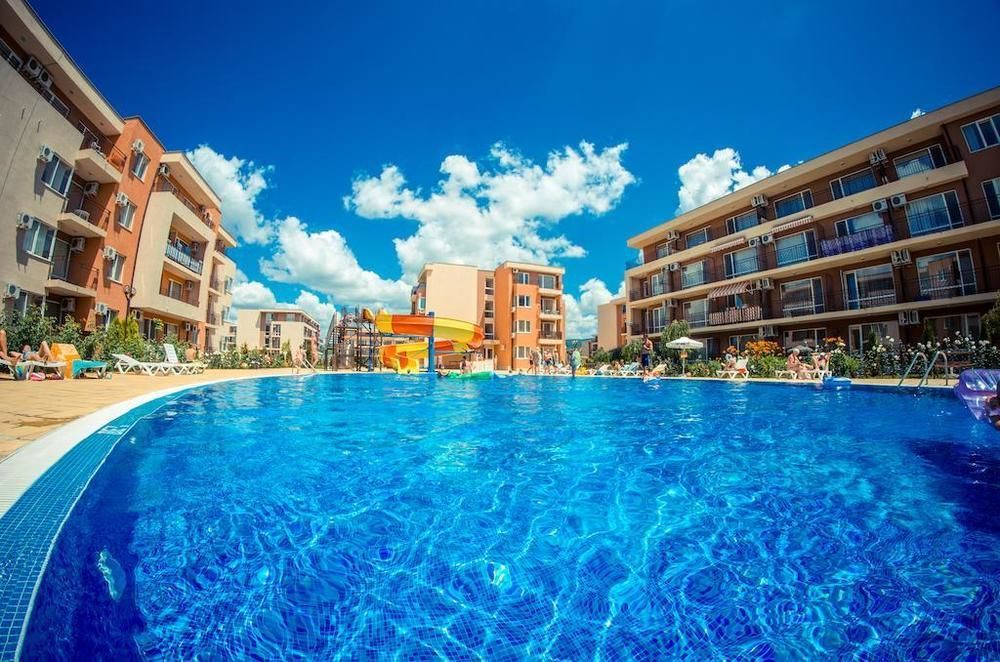 Holiday Fort Golf Club Sunny Beach Esterno foto